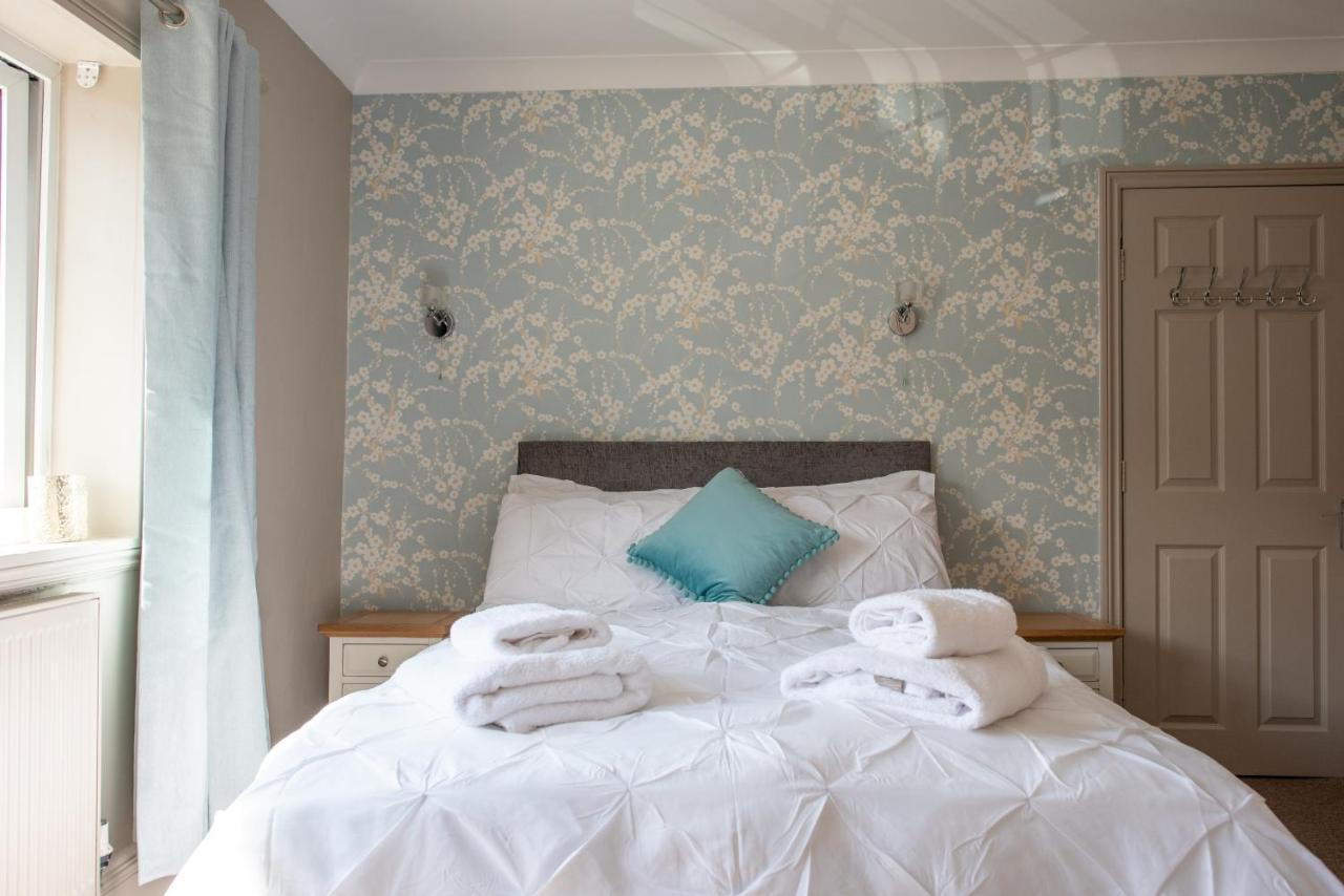 Clovelly Guest house Lyme Regis