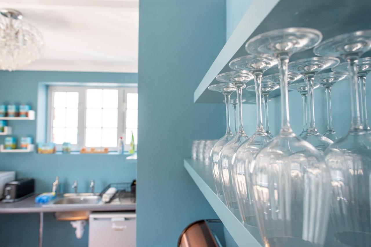 Clovelly Guest house *